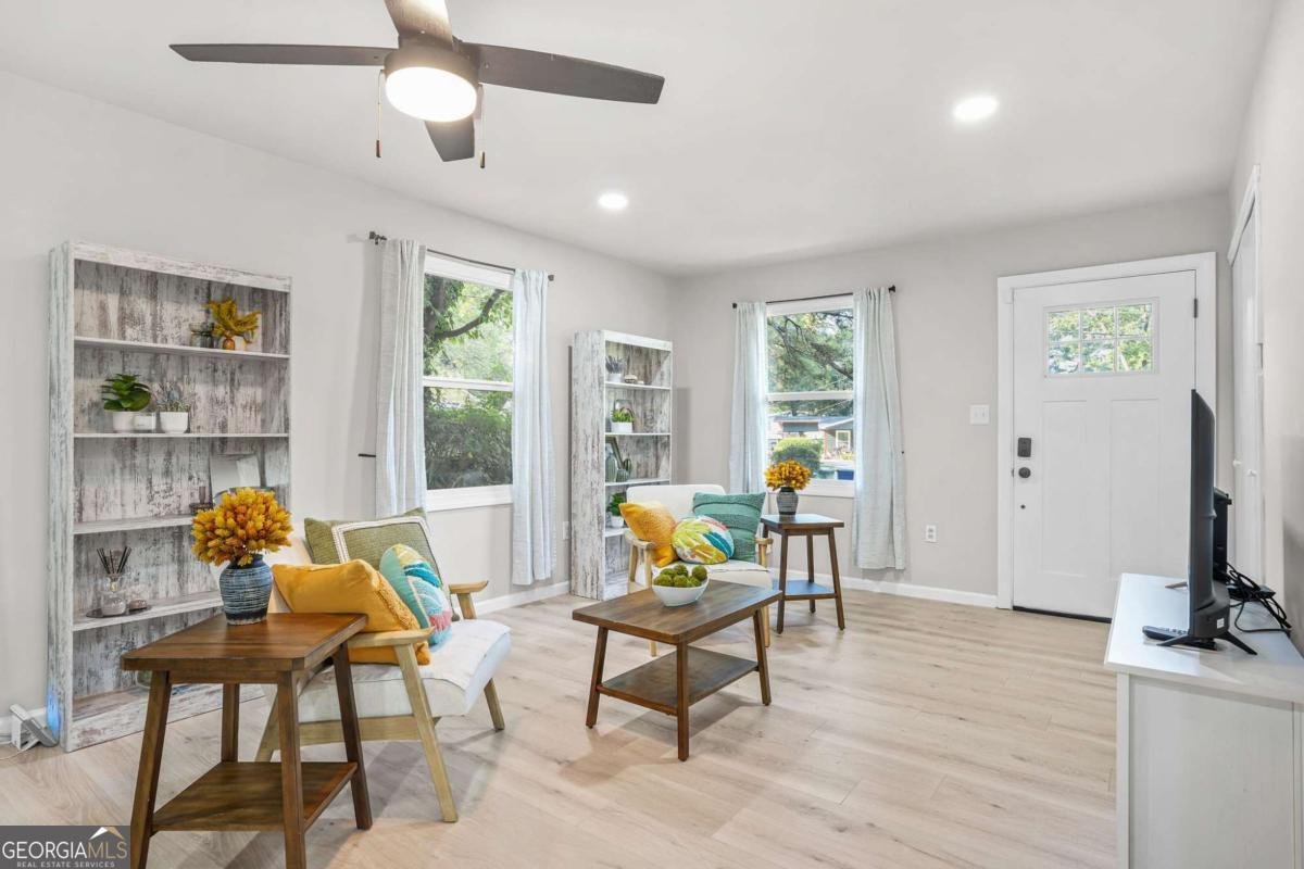390 Lincoln Place Atlanta - 5
