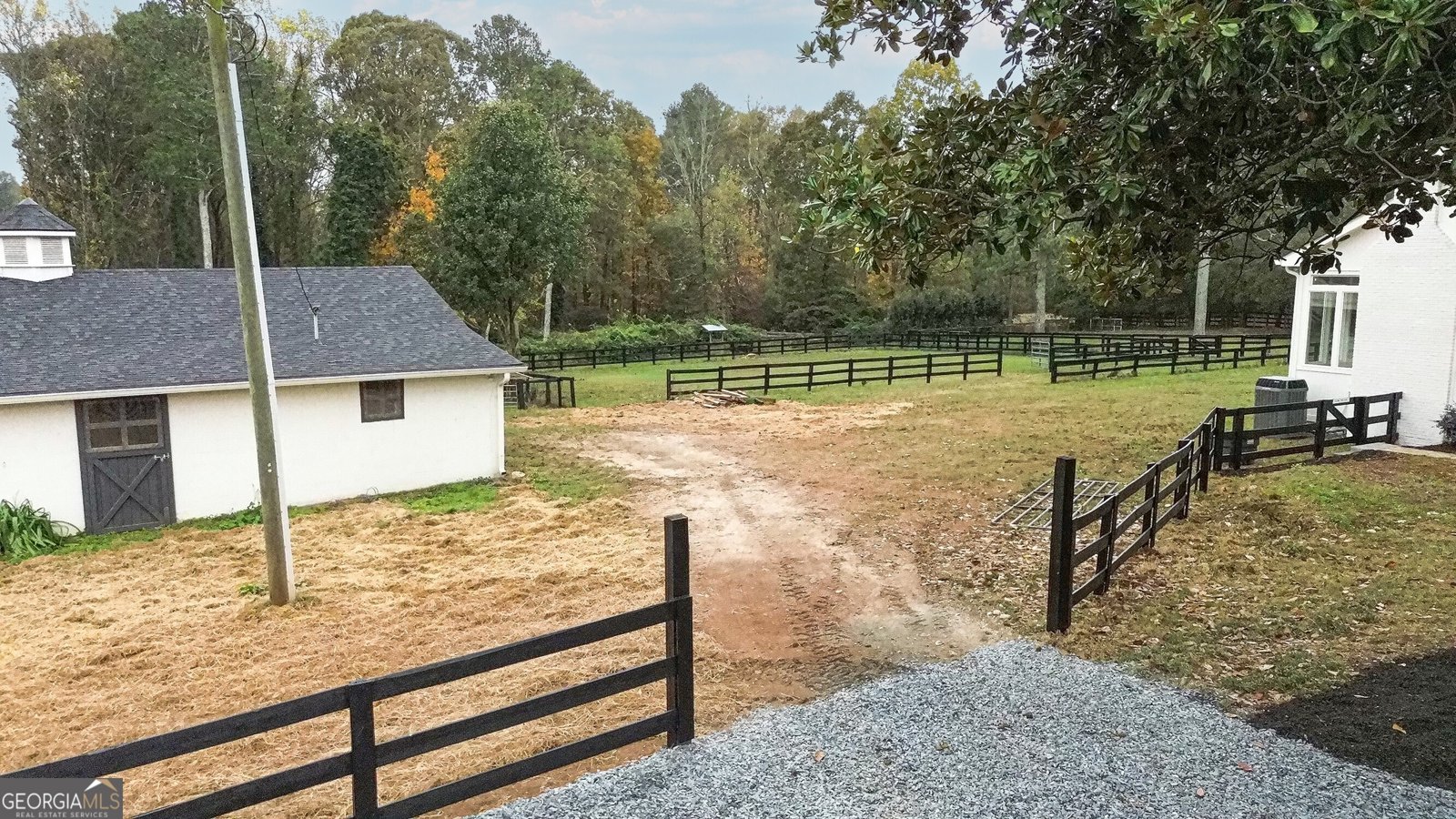 15585 Thompson Road Alpharetta - 39