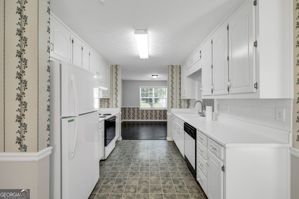 1510 Summer Lake Terrace Loganville - 8