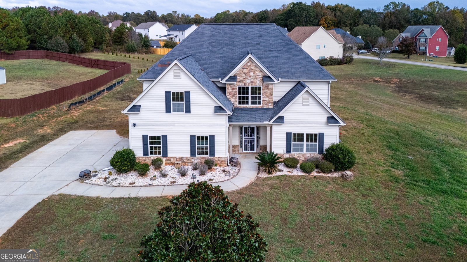 104 Hamilton Lake View Court Lagrange - 1