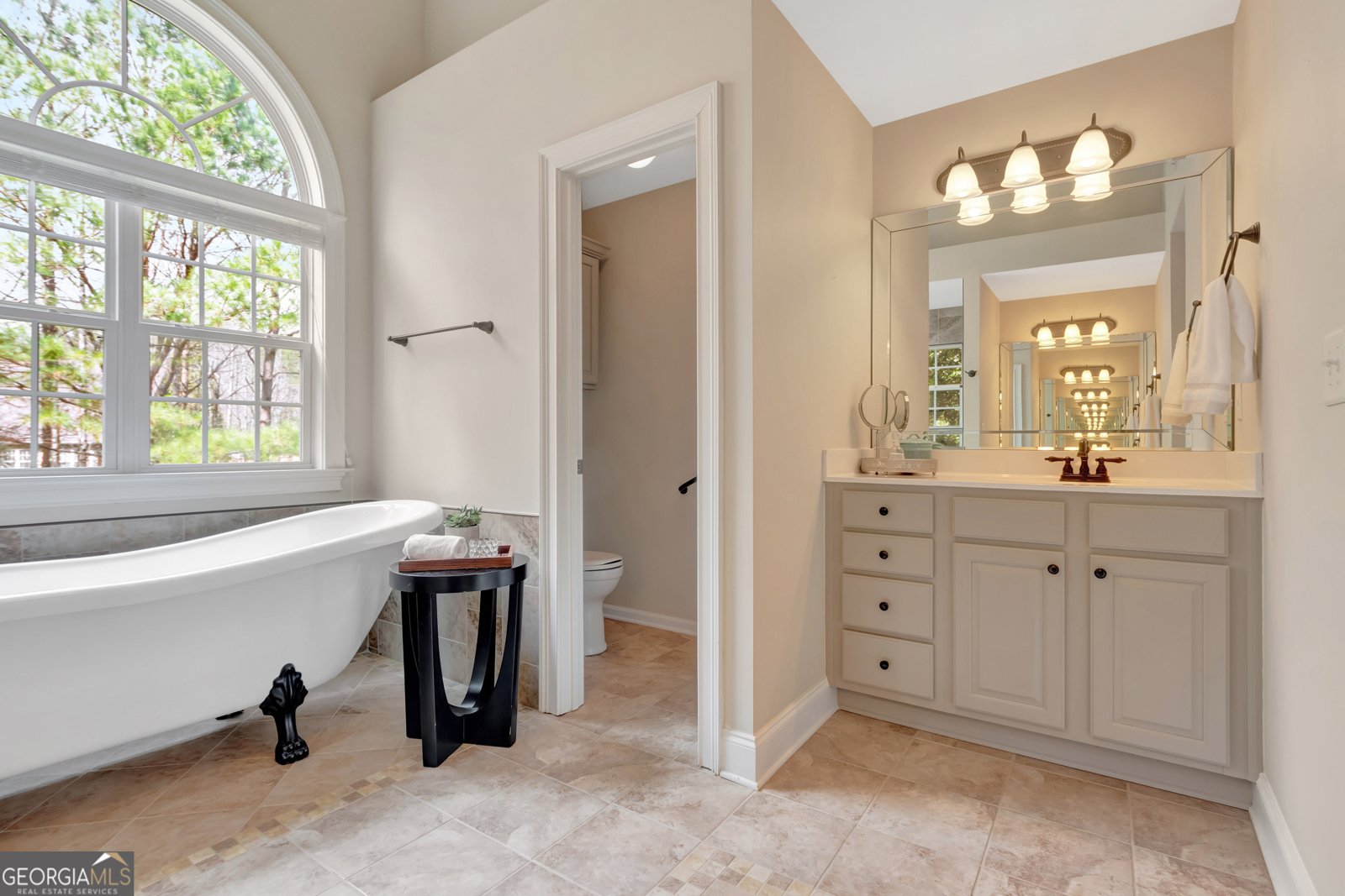 135 Edgewater Trail Fayetteville - 21