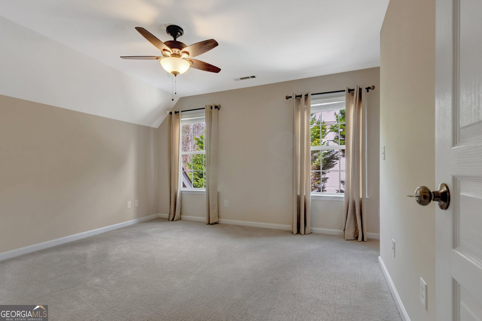 135 Edgewater Trail Fayetteville - 31
