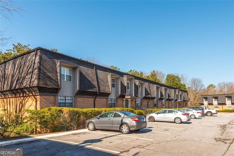 365 Winding River Drive Atlanta - 30