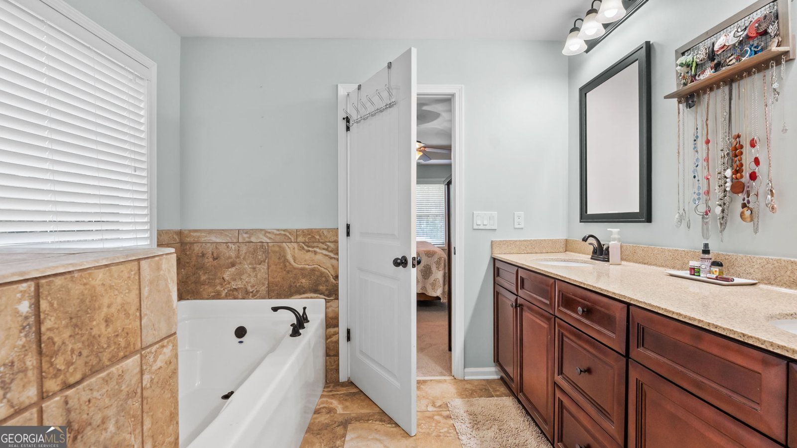572 Boulder View Parkway Dallas - 3