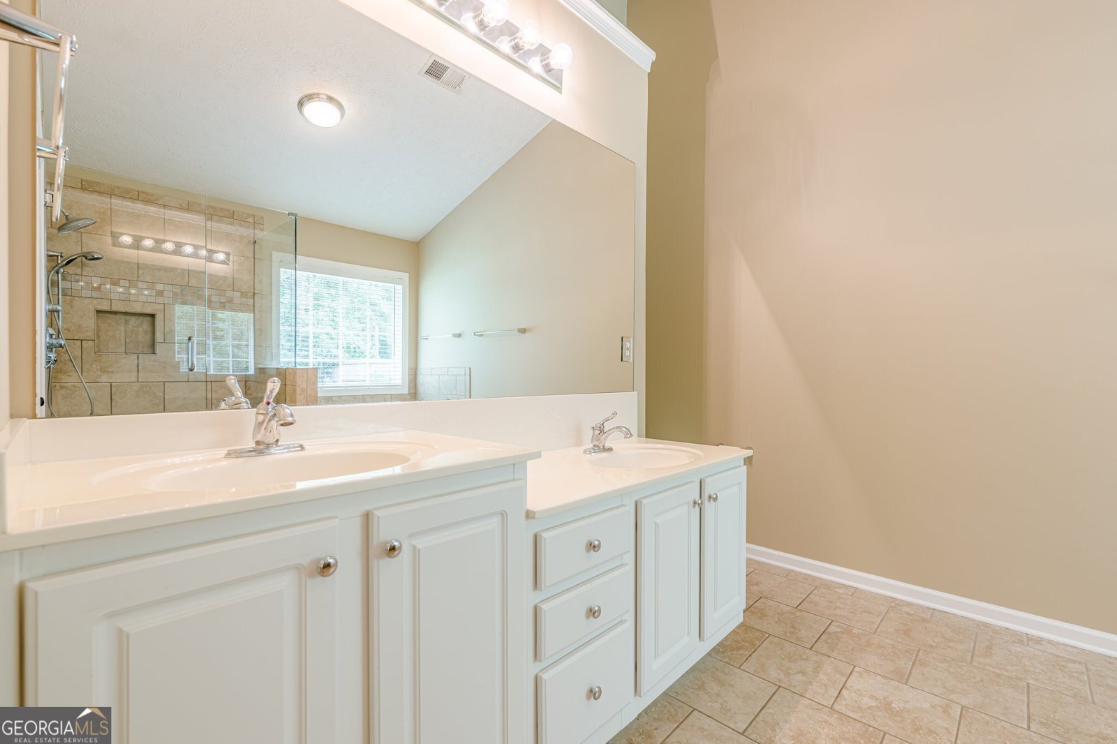 2870 Jay Oak Drive Dacula - 34