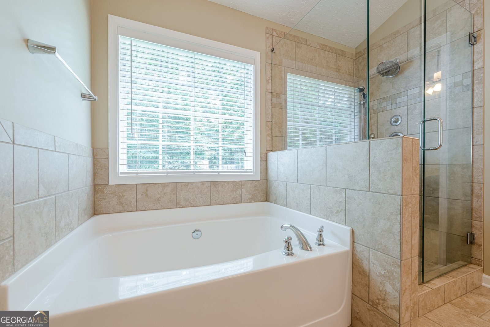 2870 Jay Oak Drive Dacula - 36