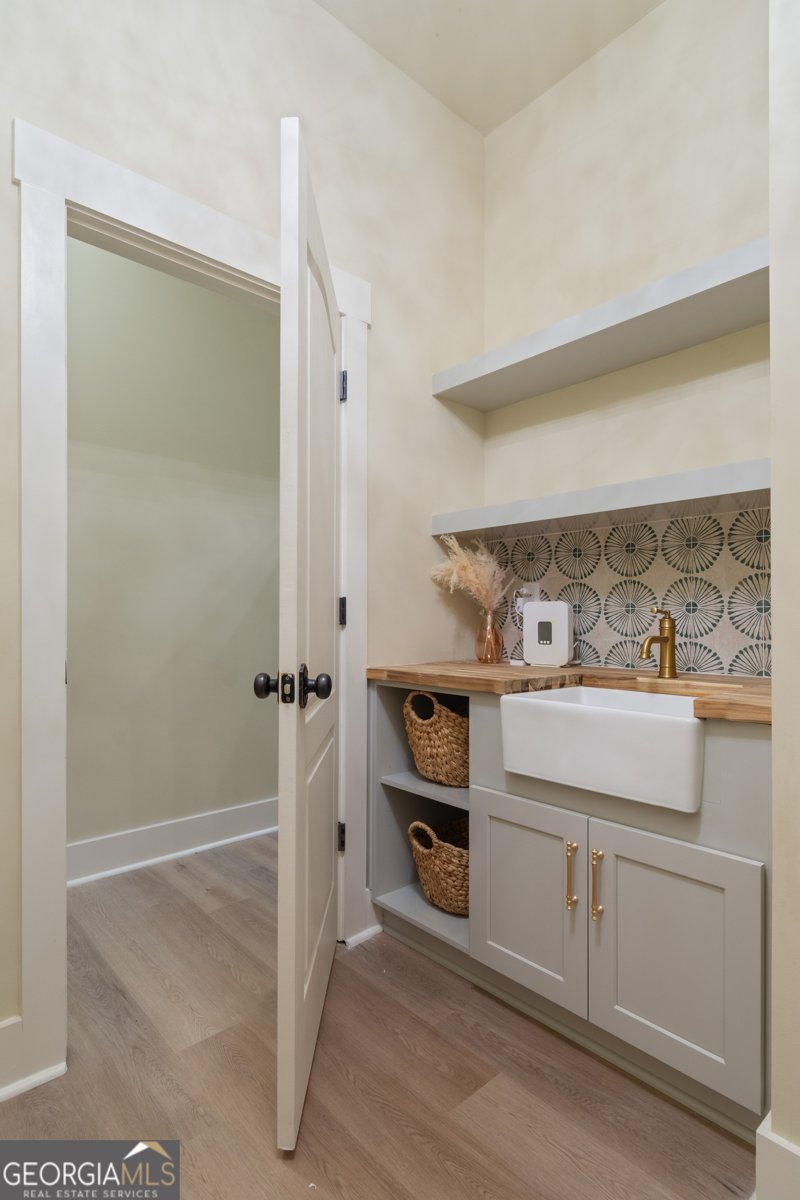 100 Percheron Drive Canton - 49