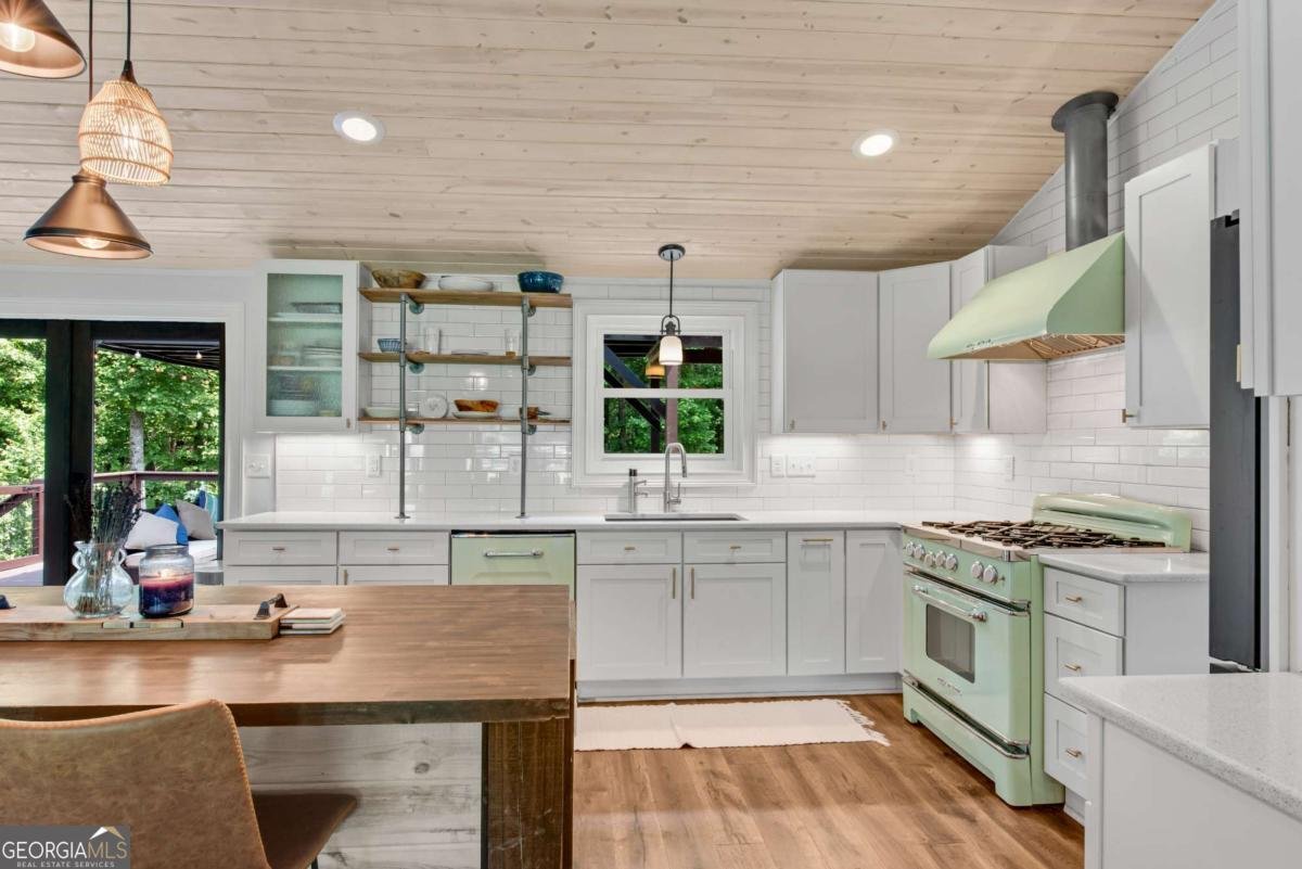 14905 Thompson Road Milton - 16