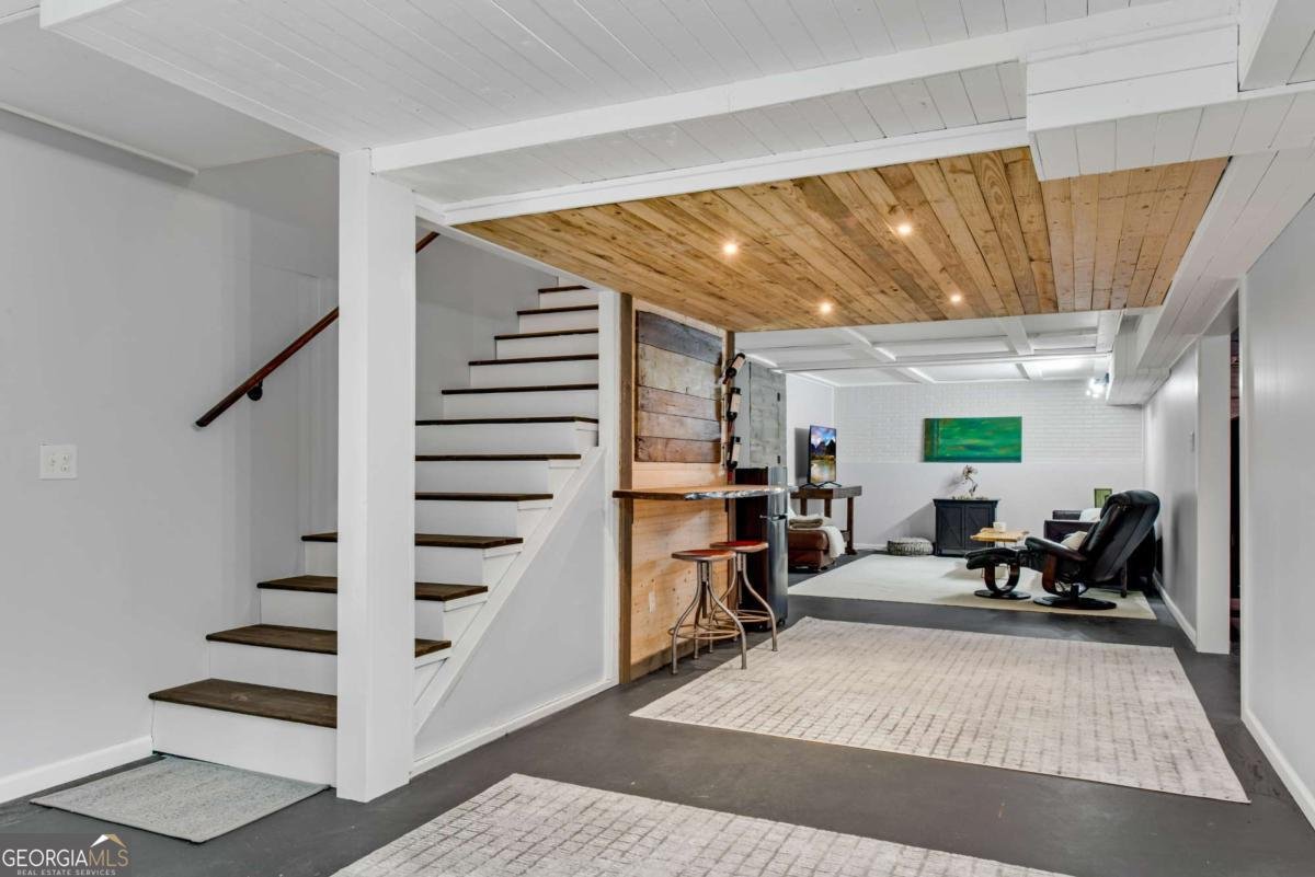14905 Thompson Road Milton - 46