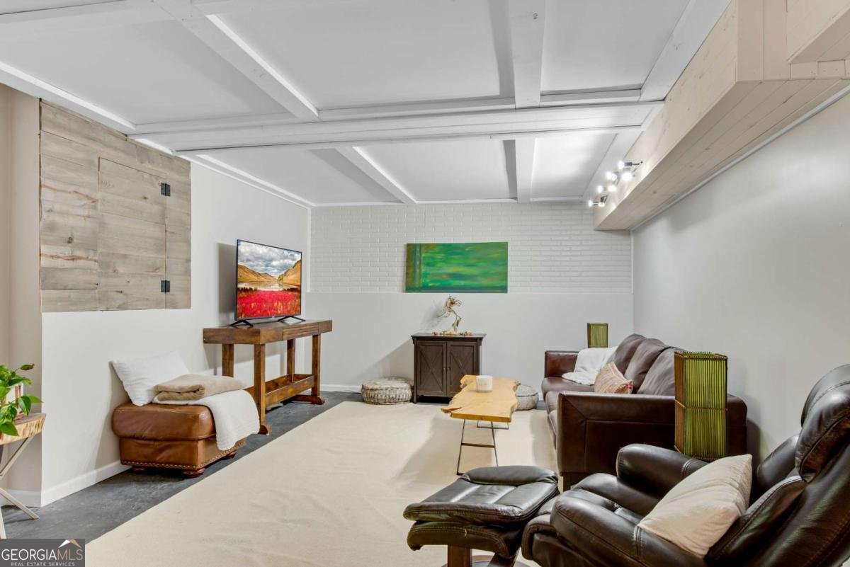 14905 Thompson Road Milton - 48