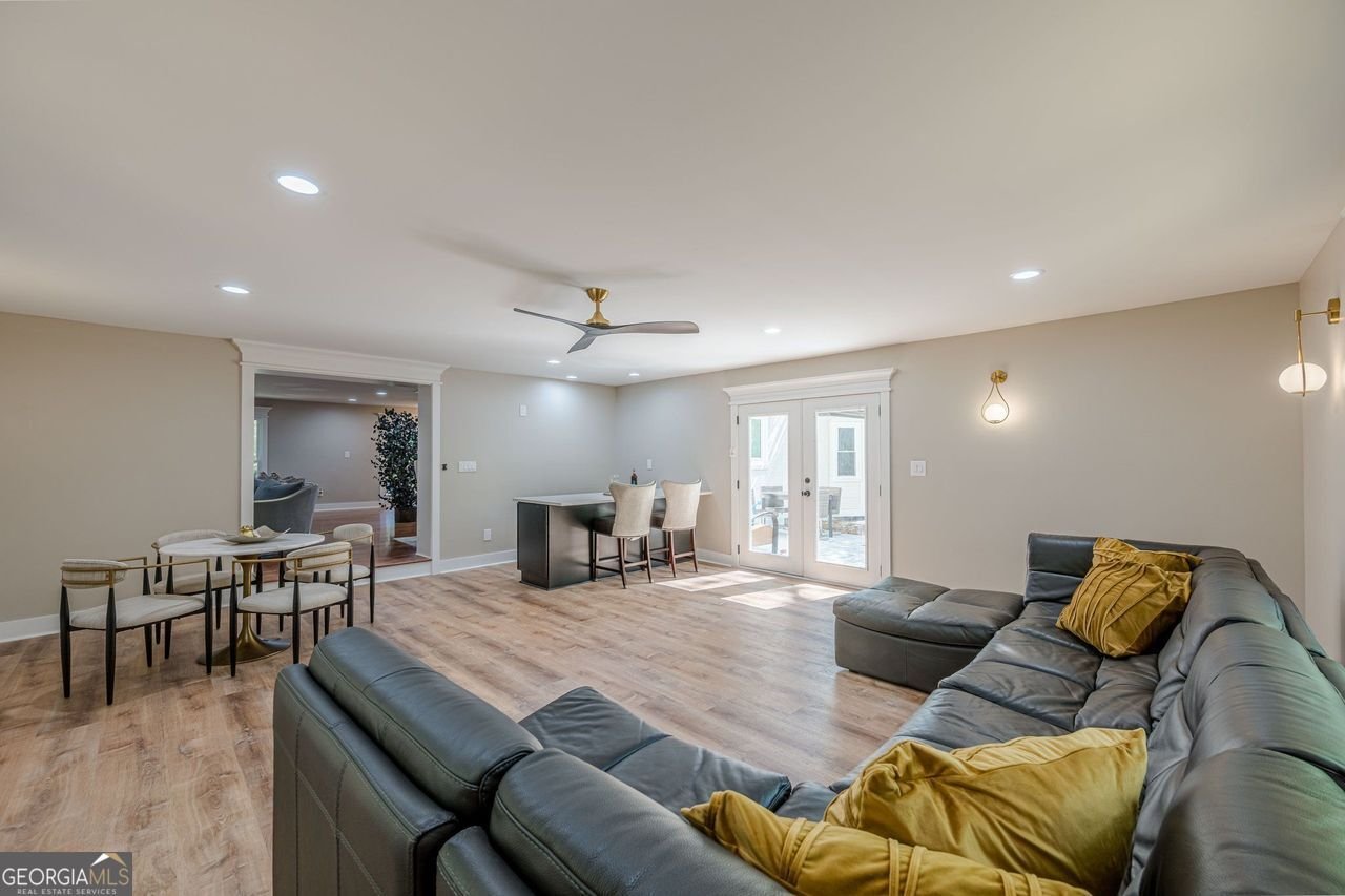 4446 HUNTINGTON Circle Atlanta - 12