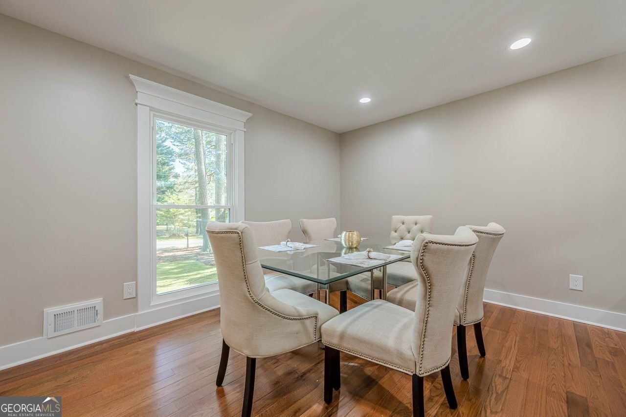 4446 HUNTINGTON Circle Atlanta - 19