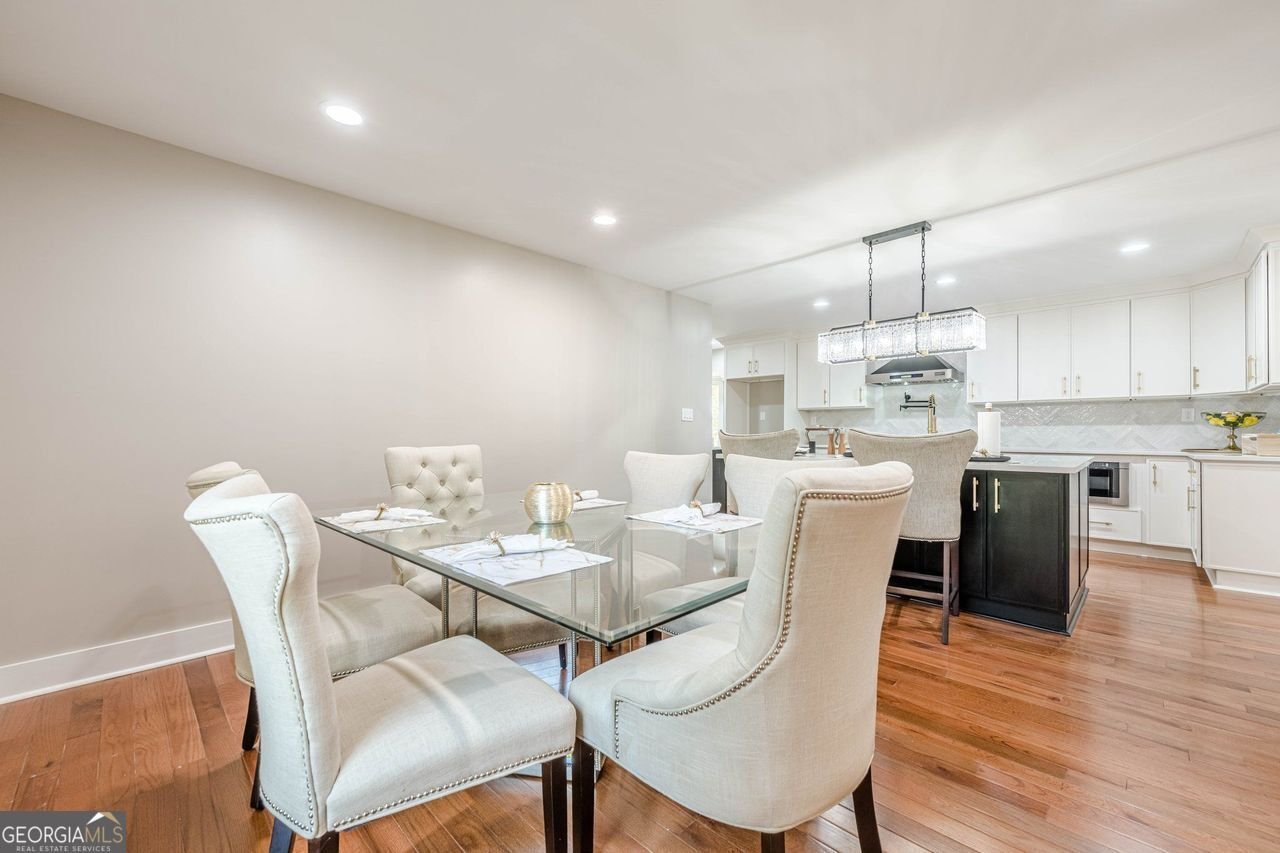4446 HUNTINGTON Circle Atlanta - 20