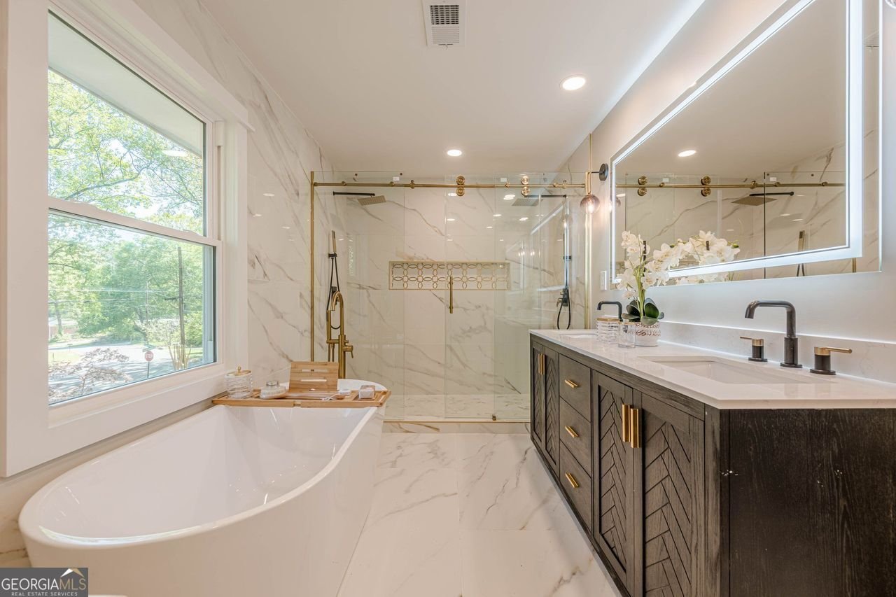 4446 HUNTINGTON Circle Atlanta - 41