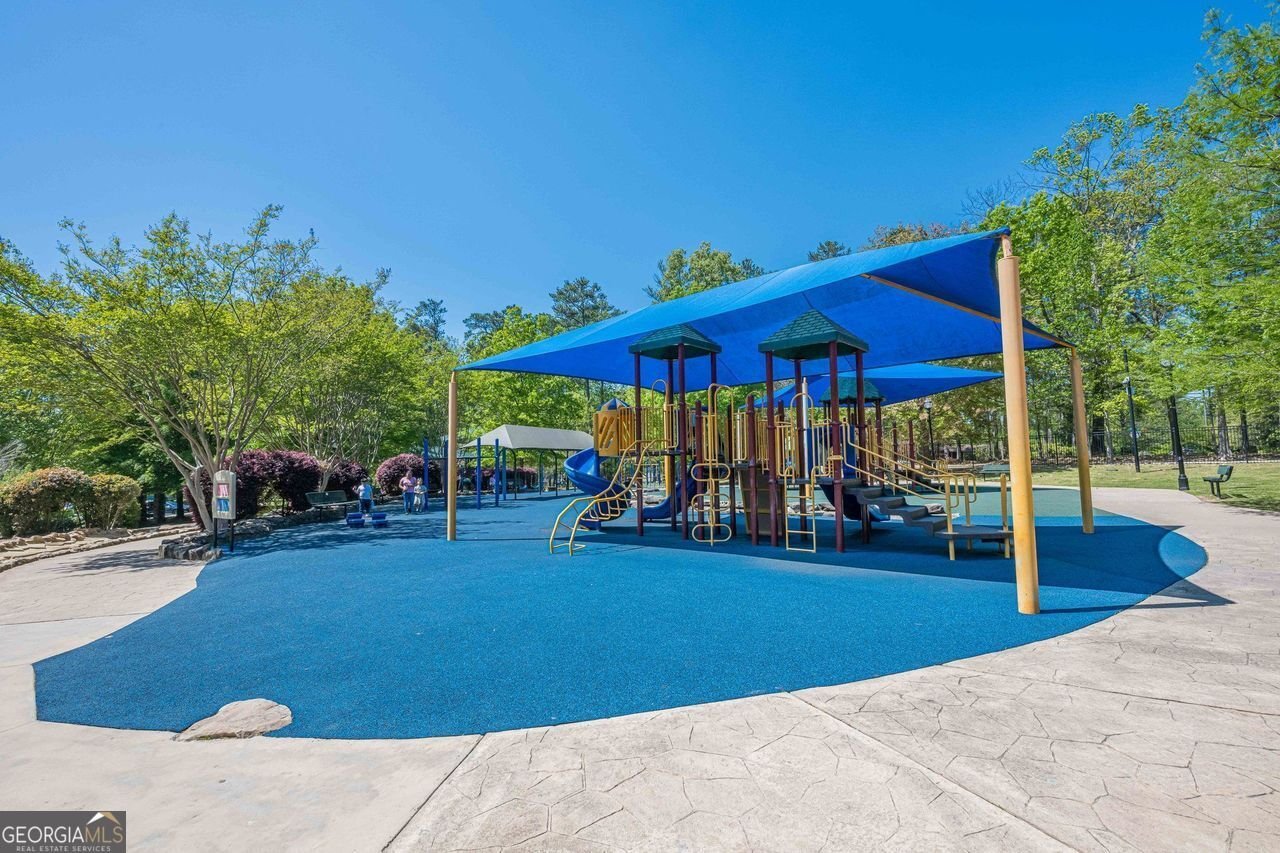 4446 HUNTINGTON Circle Atlanta - 70