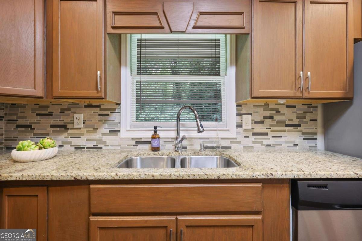 2383 Edgewater Drive Atlanta - 14