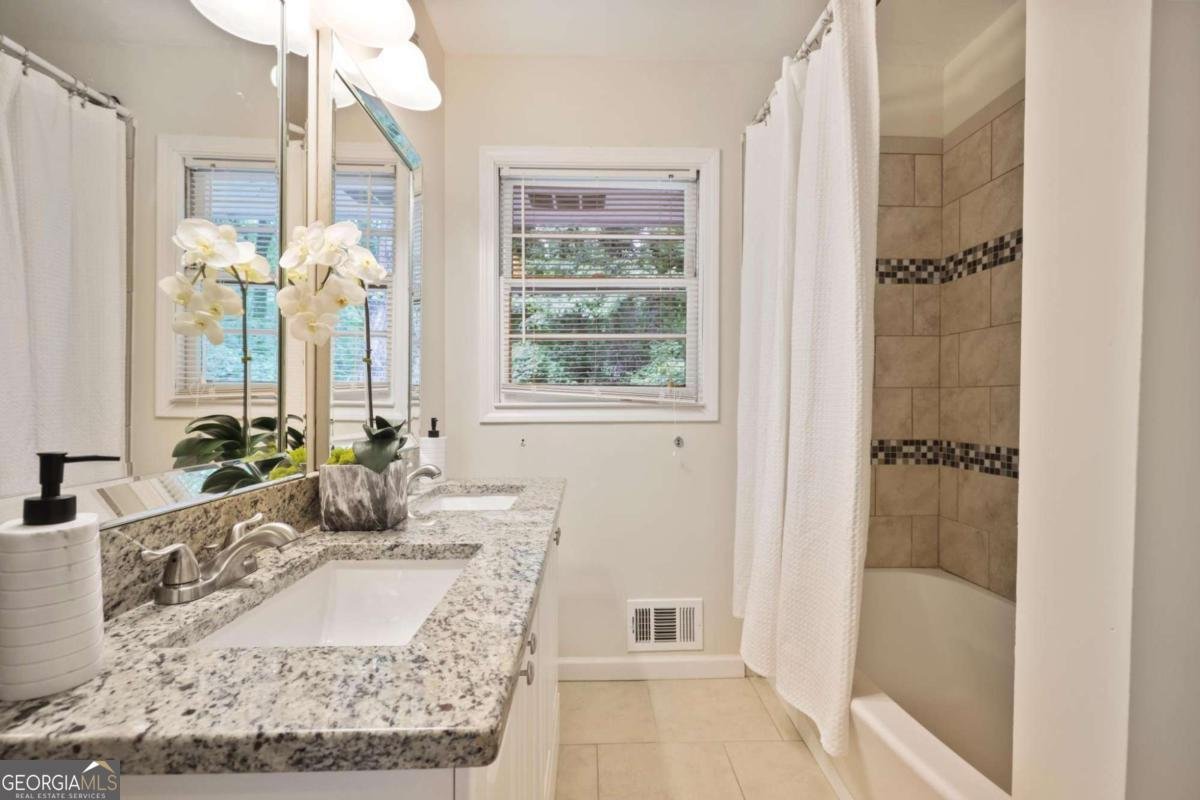 2383 Edgewater Drive Atlanta - 23
