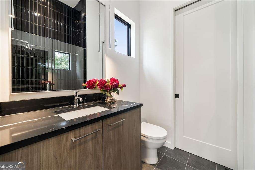 3293 Lenox Place Atlanta - 31