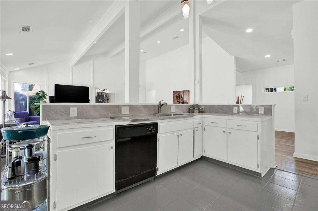 1048 Indian Hills Parkway Marietta - 26