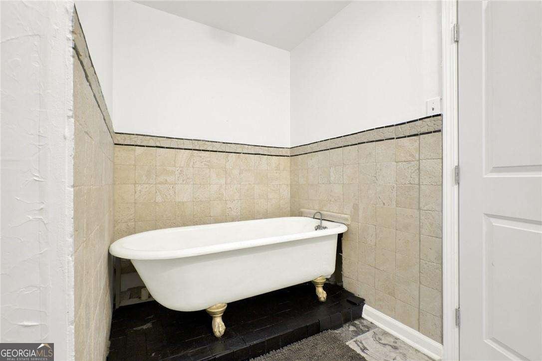 1048 Indian Hills Parkway Marietta - 36