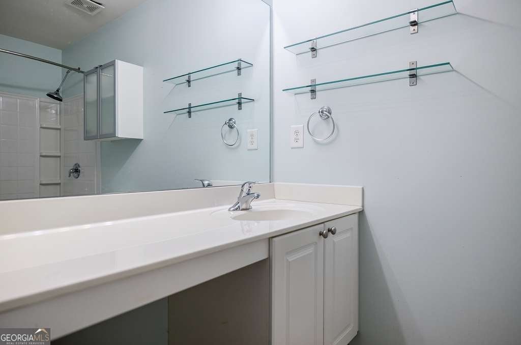 1293 Liberty Parkway Atlanta - 13
