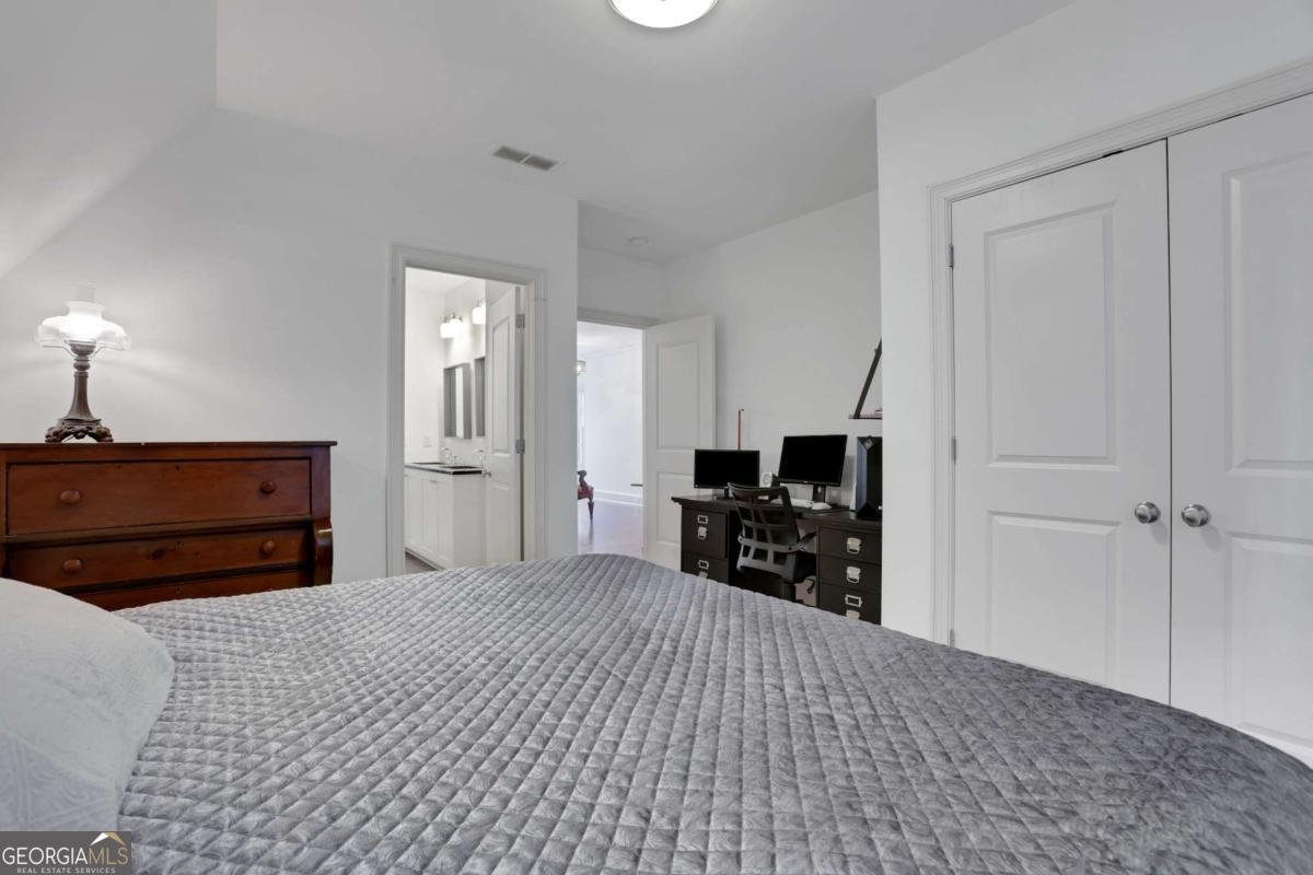 2620 Middle Coray Circle Marietta - 34