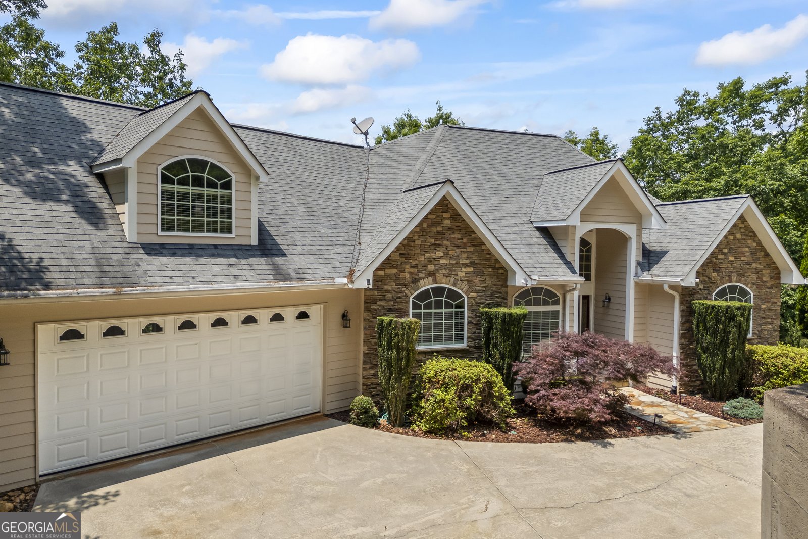 894 Oak Pointe Drive Cleveland - 3