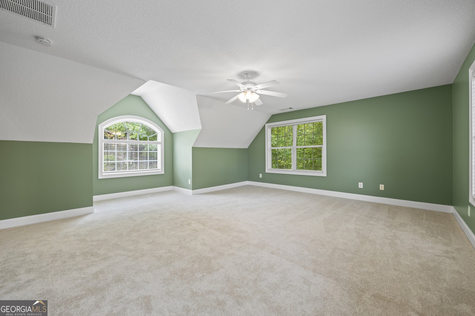 894 Oak Pointe Drive Cleveland - 33