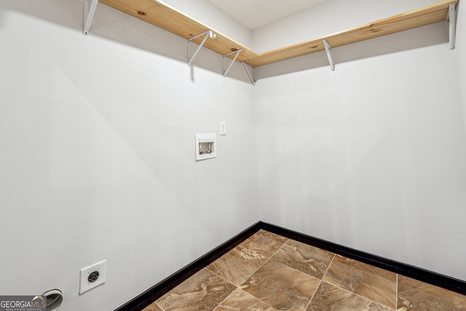 2711 McDonough Road Hampton - 24