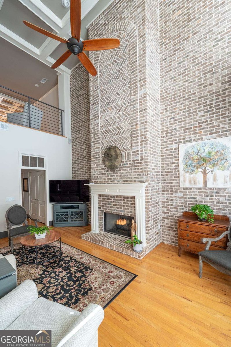 1605 RIDENOUR Parkway Kennesaw - 5