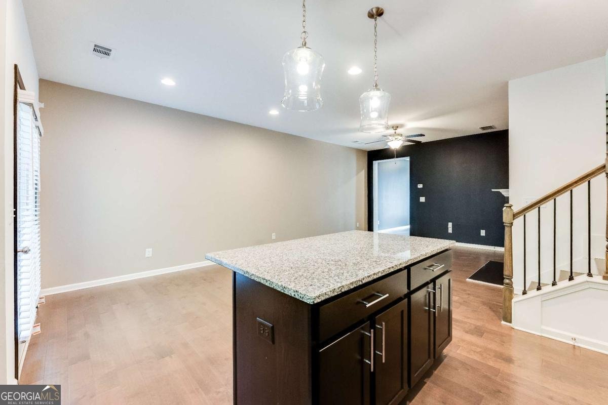 992 Belfry Terrace Fairburn - 11