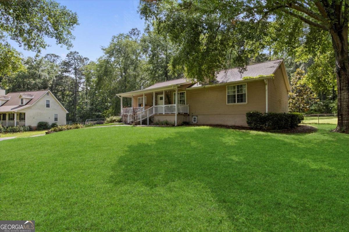 6 Water View Drive Stockbridge - 1