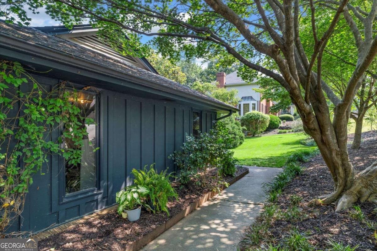 11785 Mountain Laurel Drive Roswell - 63