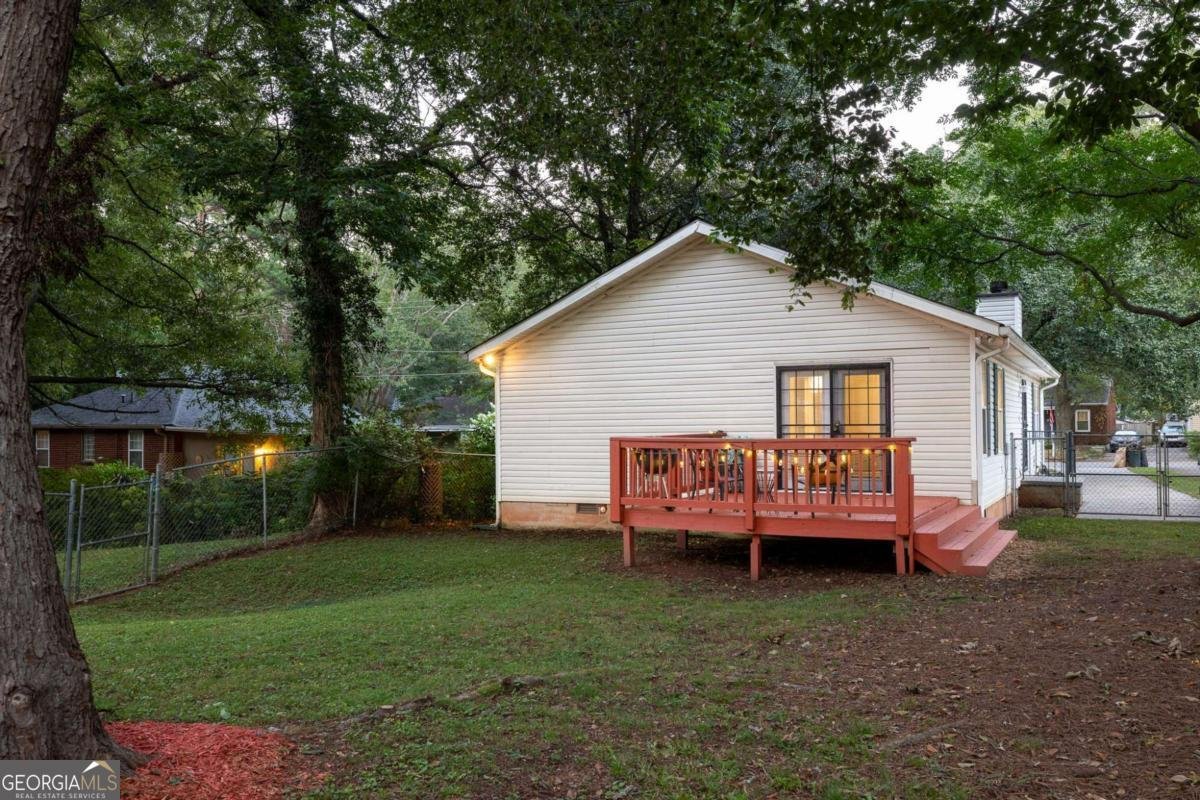 901 Winfield Avenue Atlanta - 25