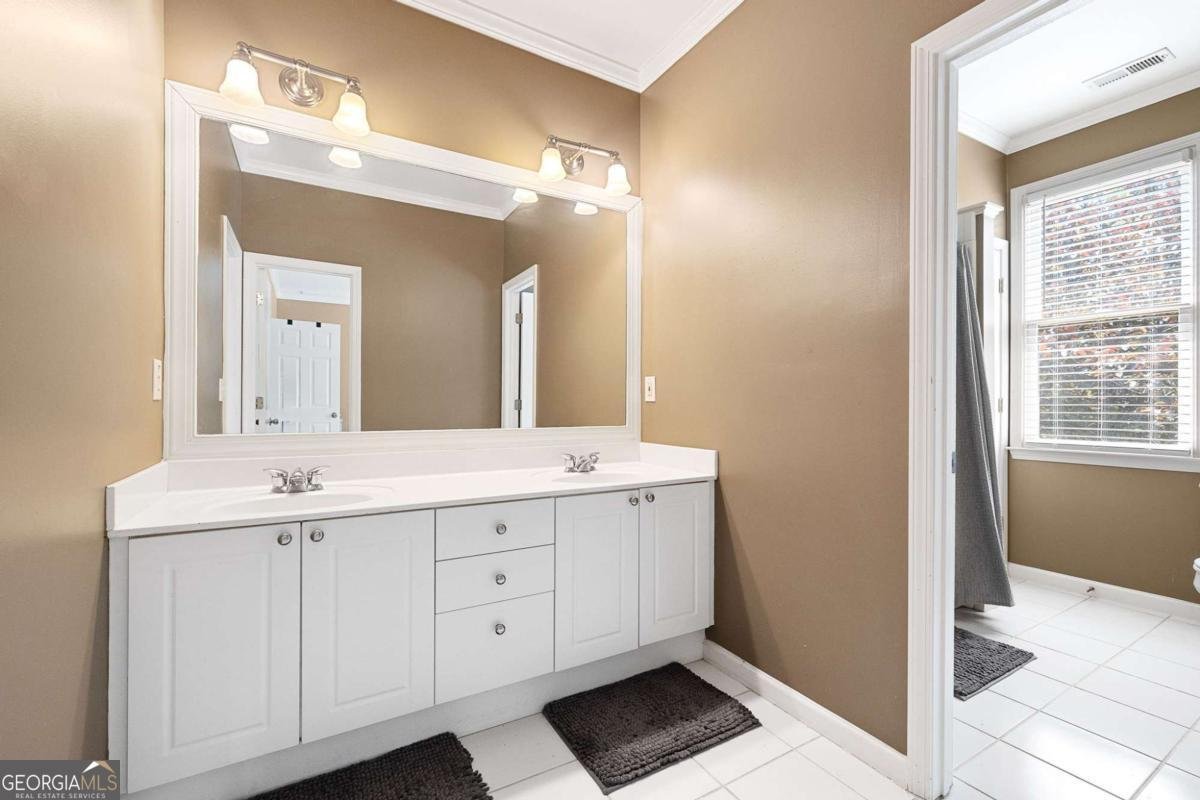 1121 Vinings Grove Way Smyrna - 27