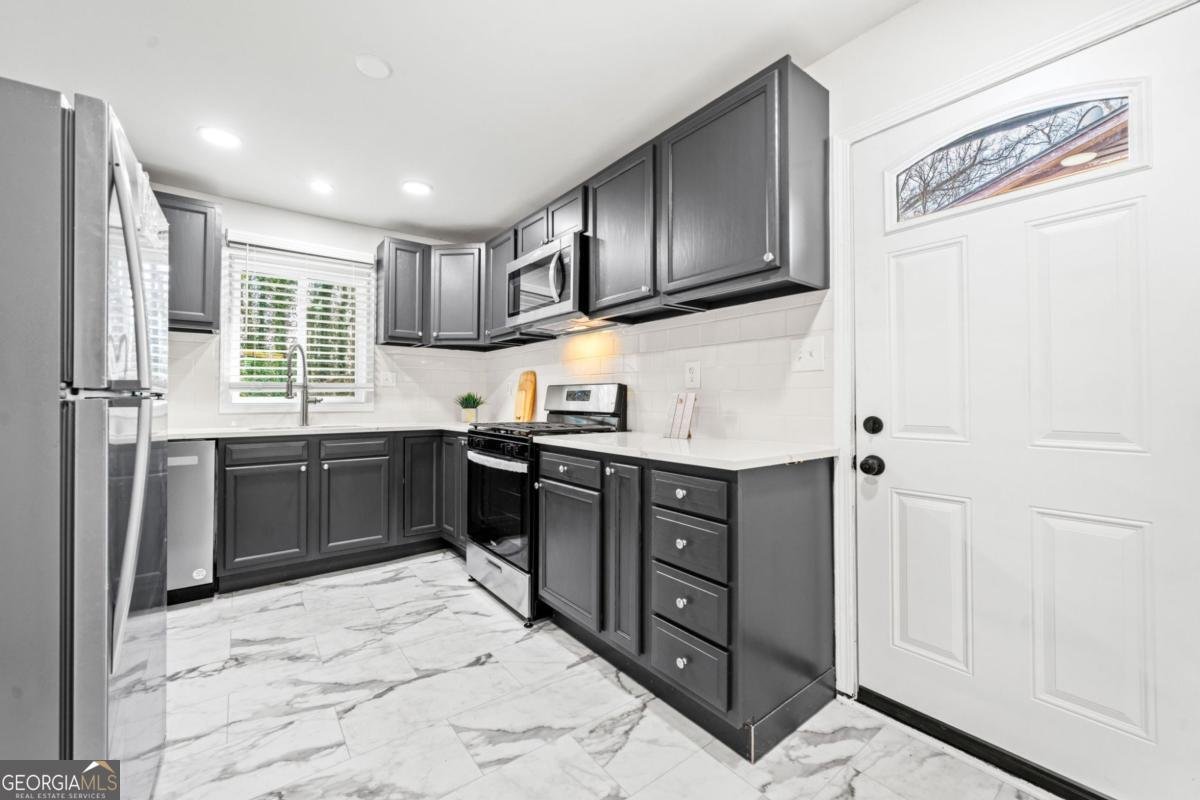 801 EVELYN Place Atlanta - 4