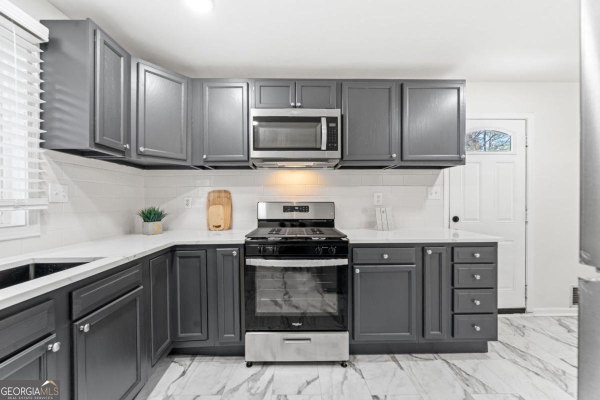 801 EVELYN Place Atlanta - 8