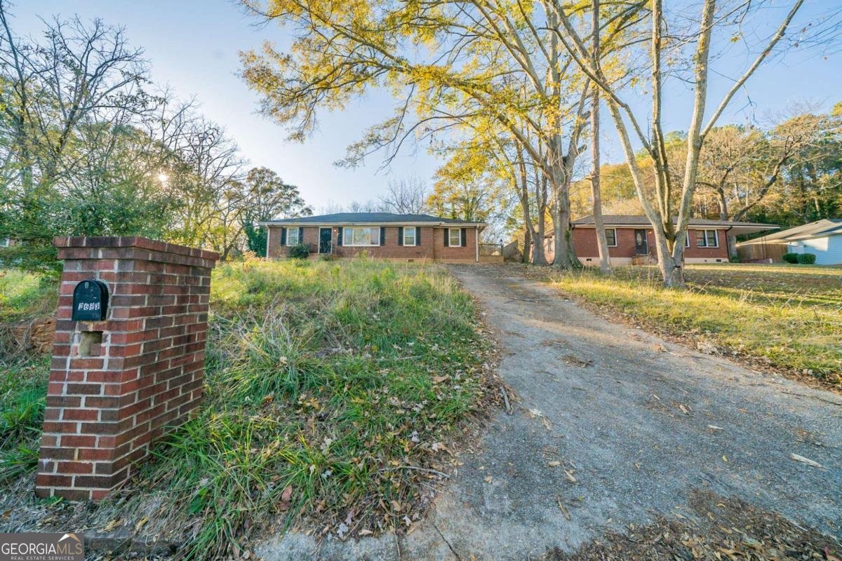 2693 Larkspur Drive Atlanta - 1