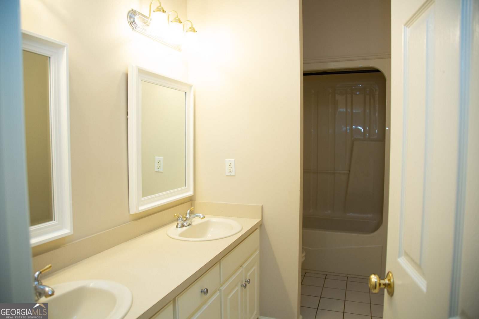 44 44 Big Sky Drive Hamilton - 40