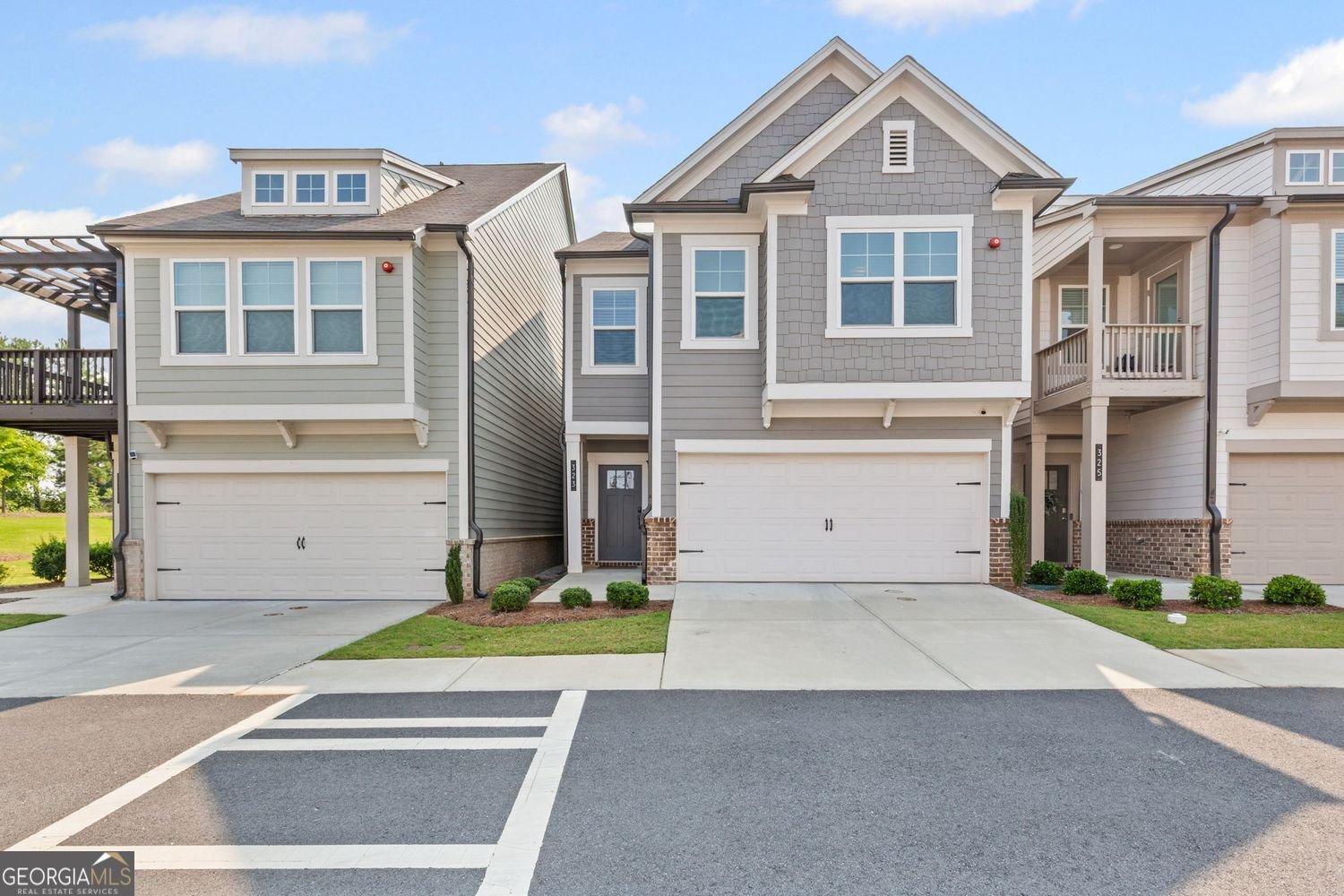 323 Hayden Circle Circle Woodstock - 1