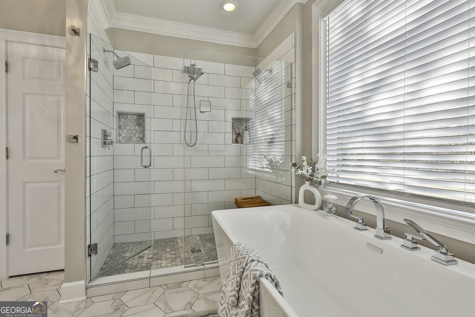 395 McIntosh Road Brooks - 52