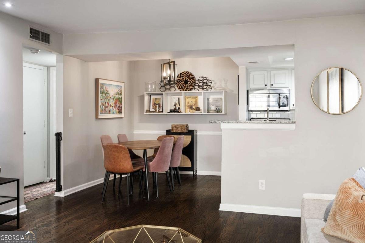 3063 Chastain Park Court Atlanta - 9