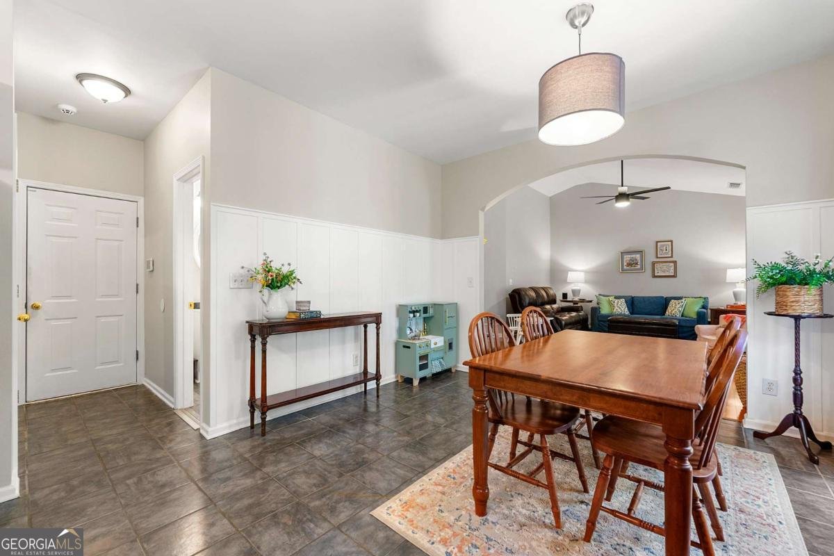 1612 Silver Oak Drive Austell - 10