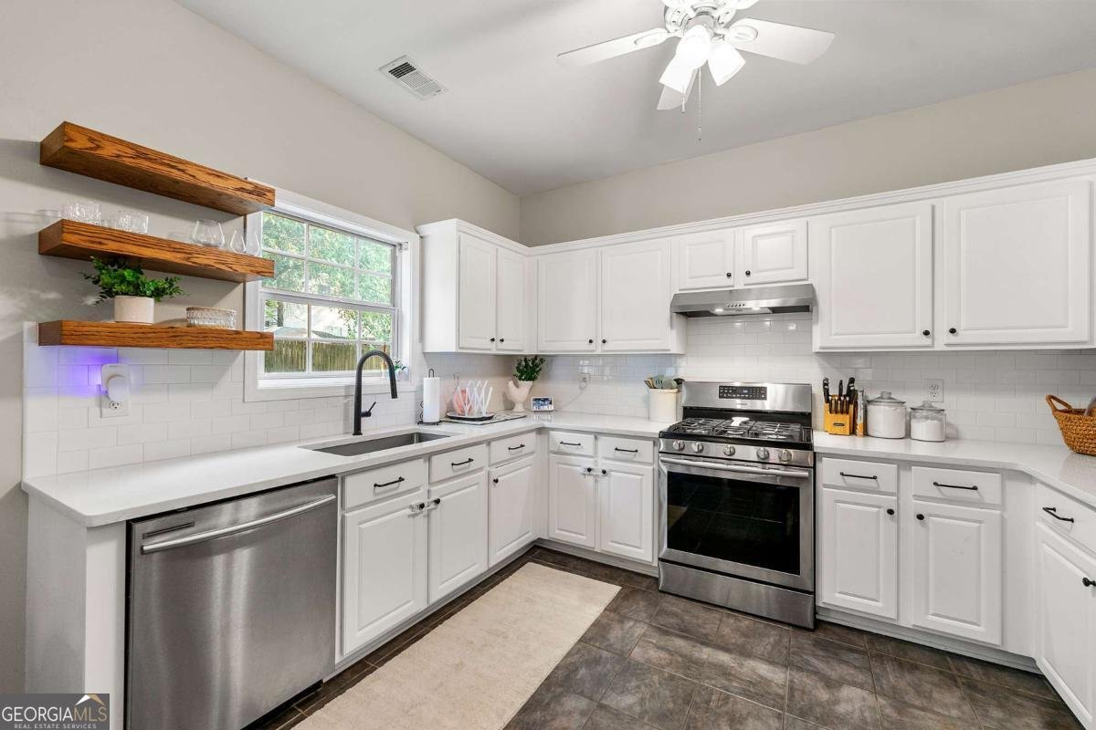 1612 Silver Oak Drive Austell - 12