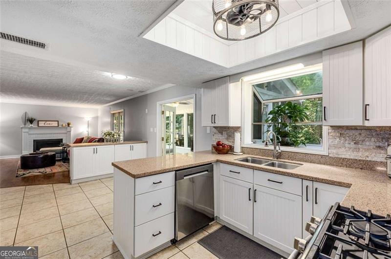 4305 SHAWN Court Peachtree Corners - 18