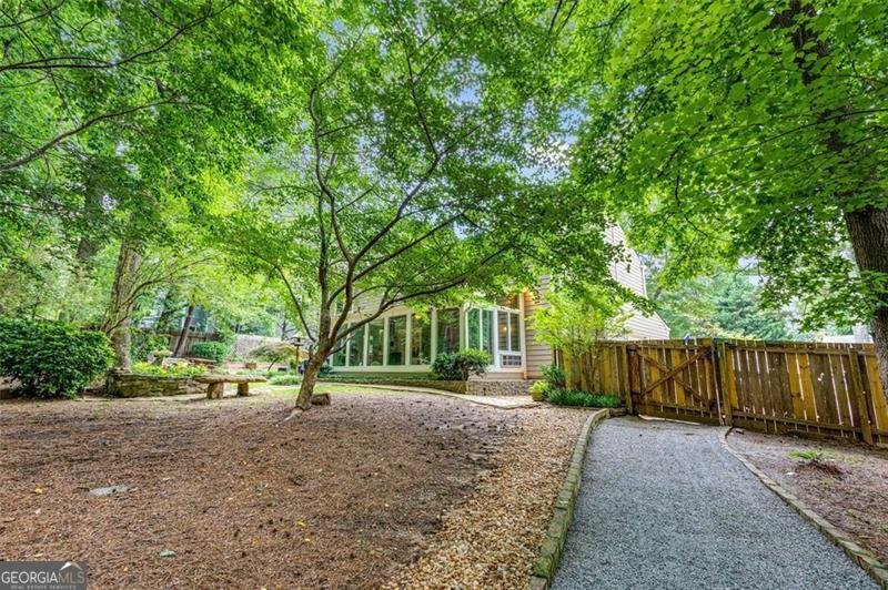 4305 SHAWN Court Peachtree Corners - 7