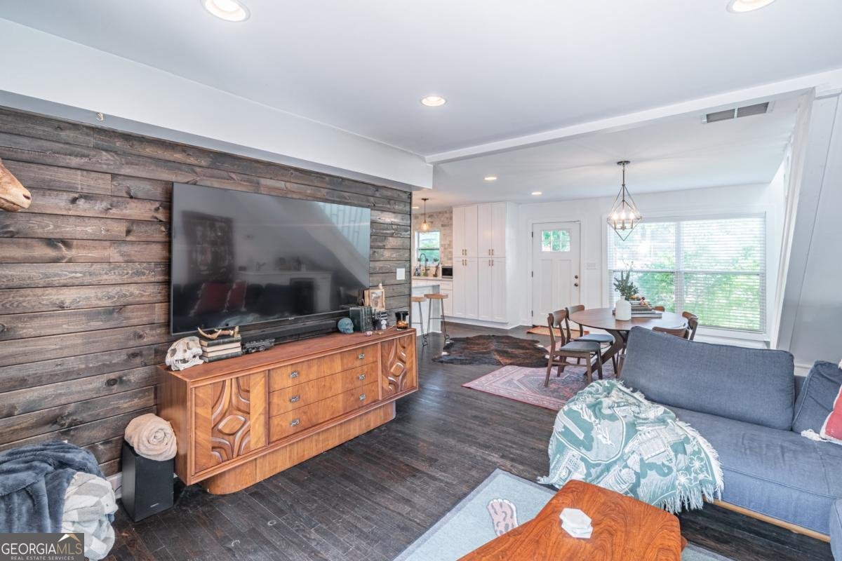 2405 Hillside Avenue Decatur - 17