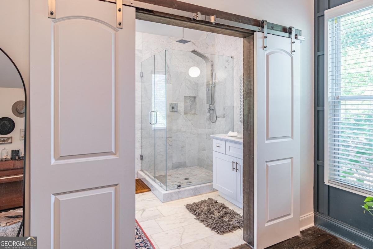 2405 Hillside Avenue Decatur - 33