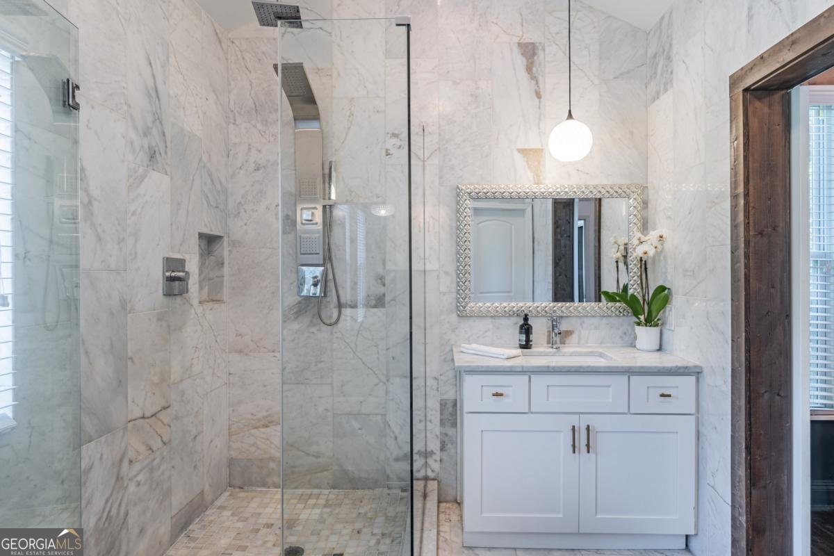 2405 Hillside Avenue Decatur - 35