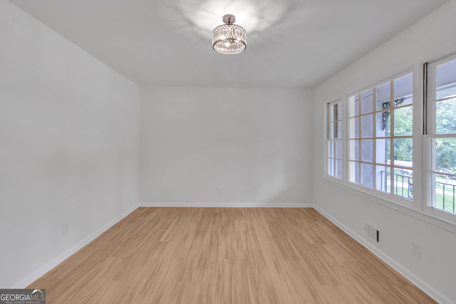 6243 David Lane Mableton - 7